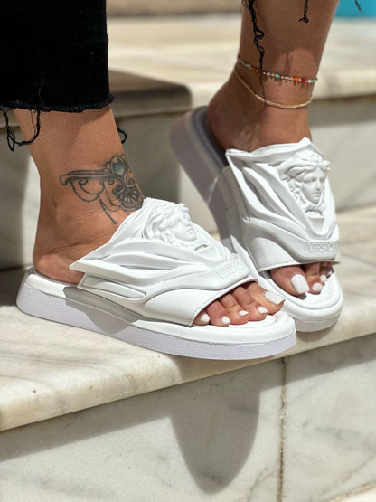 Papuci Medusa White